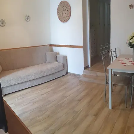 Semesterbostad Dommo Maria Antonietta *